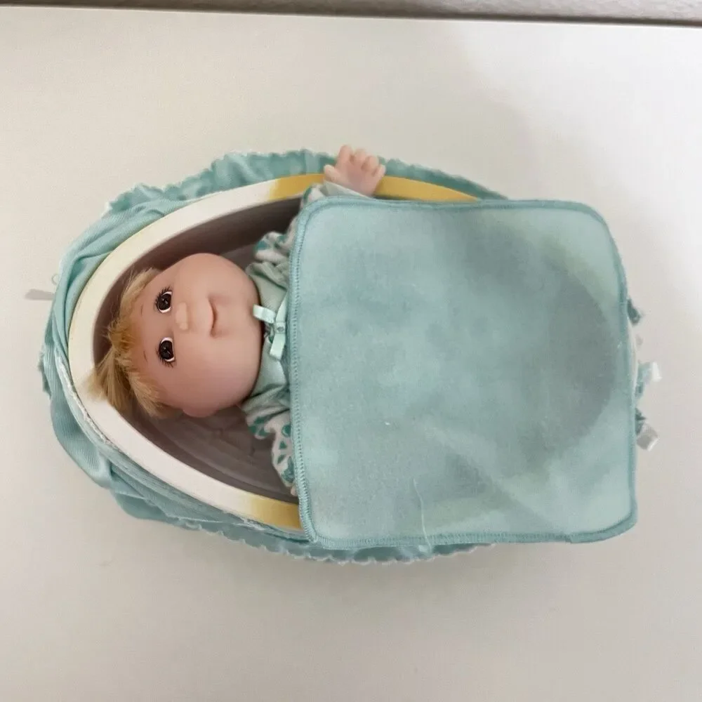 Vintage Cabbage Patch Kids Doll Magic Nursery Cradle Carriage Green Set 1998